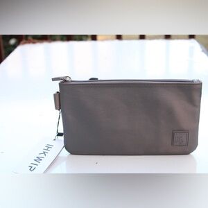 NWT IHKWIP clutch
